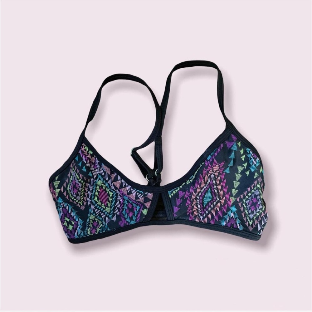 TRIPPY TRIANGLE BIKINI TOP - from Xhiliration